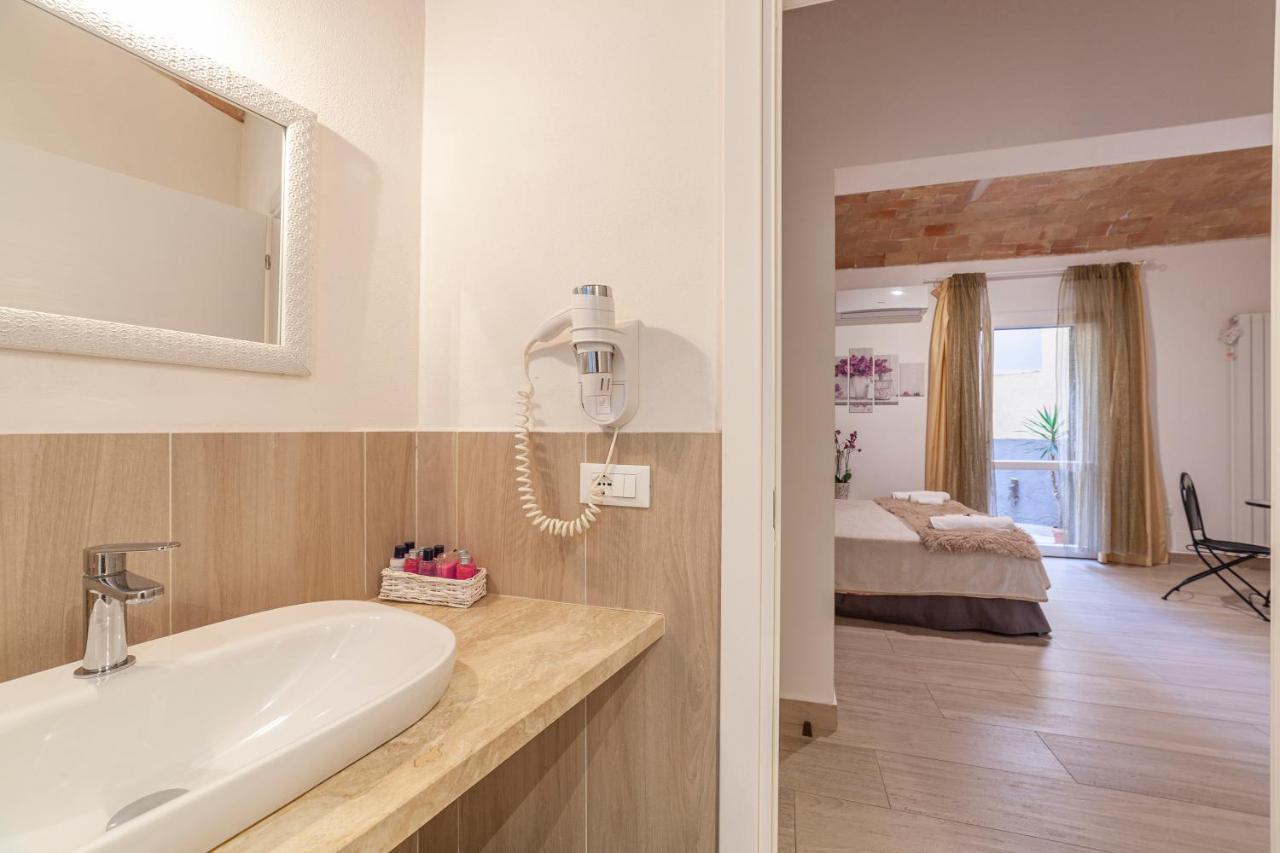 B&B Prima Dell'Elba 피옴비노 외부 사진