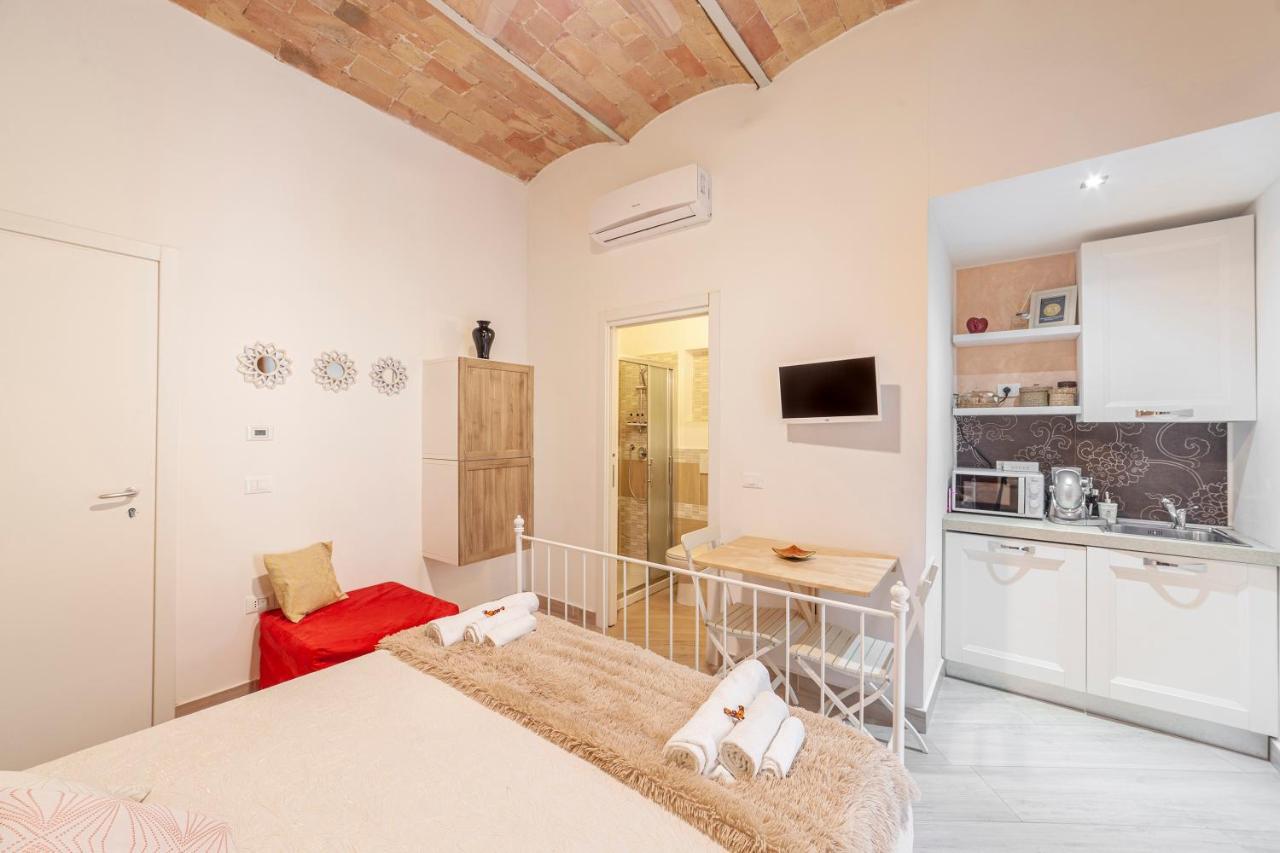 B&B Prima Dell'Elba 피옴비노 외부 사진